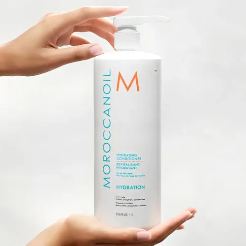 Acondicionador hidratante Moroccanoil para cabello suave y brillante